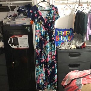 Likes new boutique floral maxi